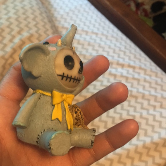 Elephant skull - Picture 5 of 6